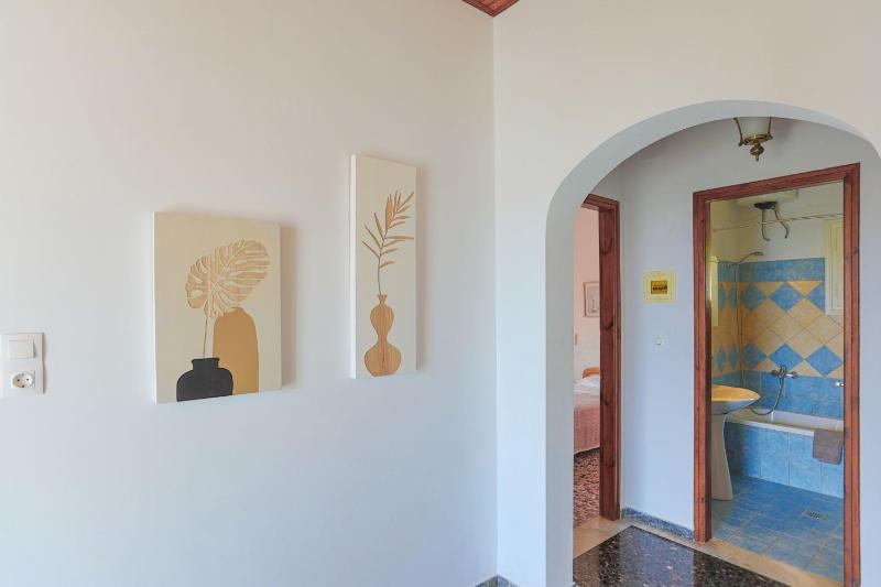 Irena Saint Stephanos - image 15