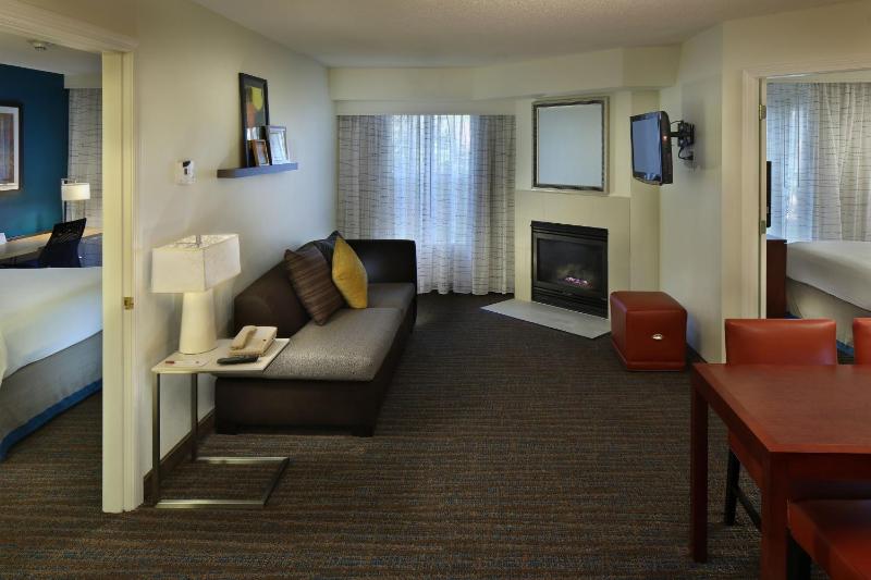 Two-Bedroom Suite image 1