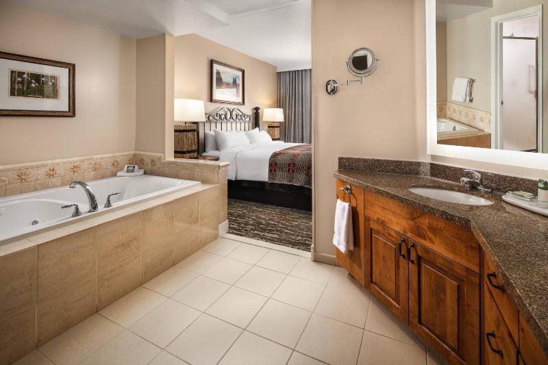 Two-Bedroom Villa with Fireplace image 4