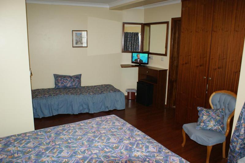 Triple Room with Balcony with Back View image 3
