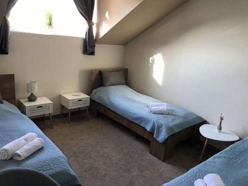 Triple Room with Private Bathroom image 1
