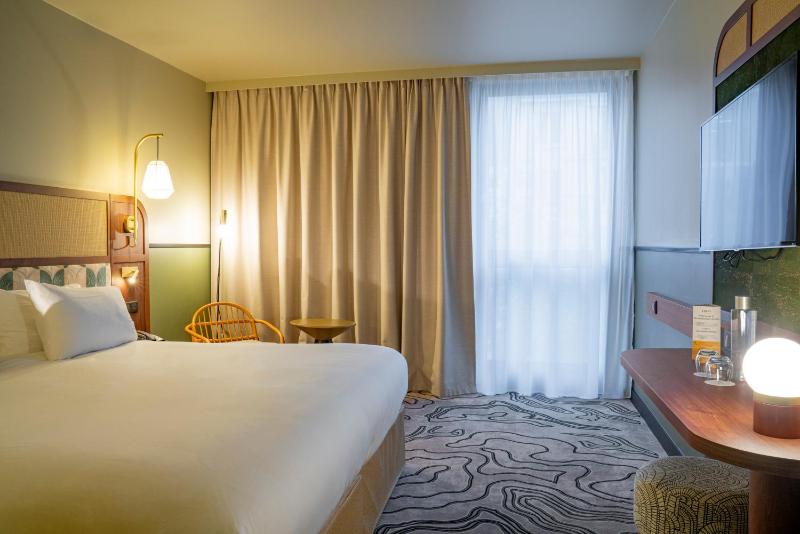 Standard Room image 4