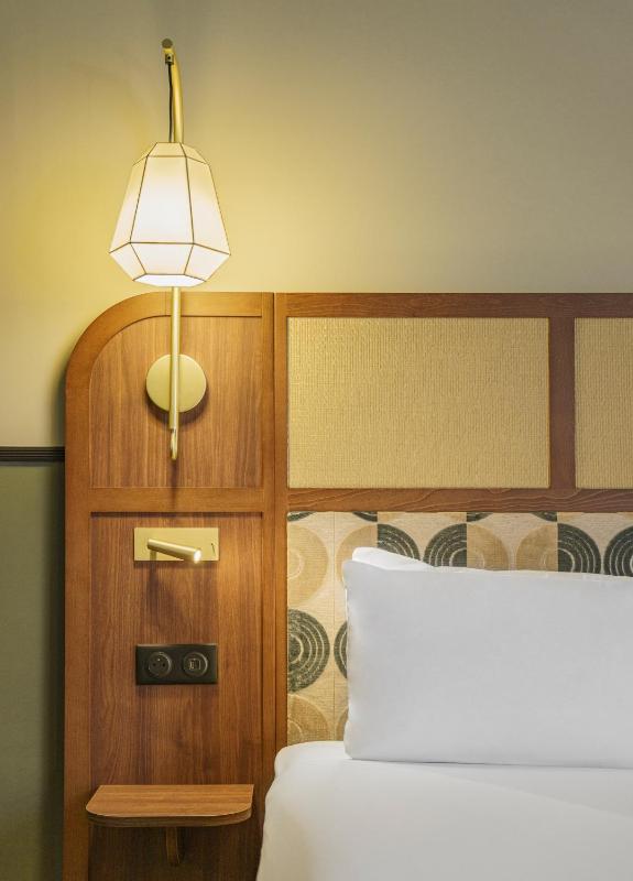 Cozy Double Room with Balcony image 1