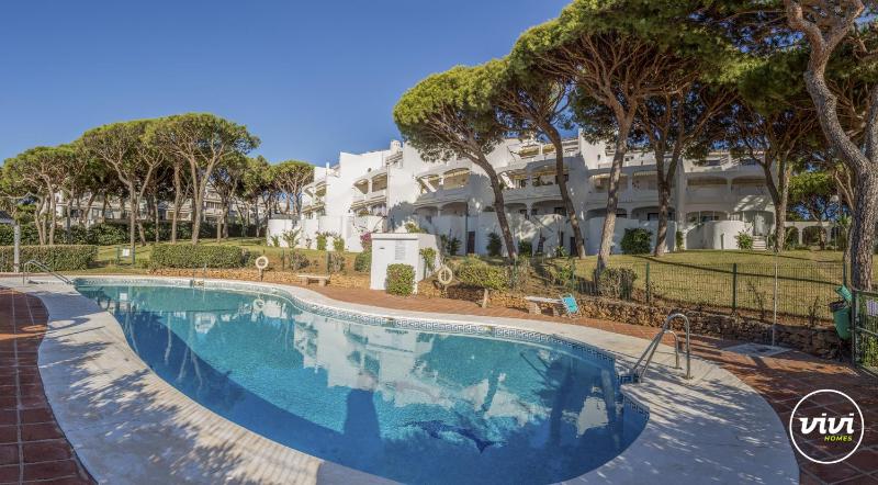 ViVi Homes - Nico Pool Terrace & Sea View - image 15
