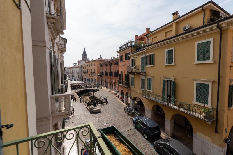 Centralissima e antica Residenza Cappello - Domus Verona - image 10