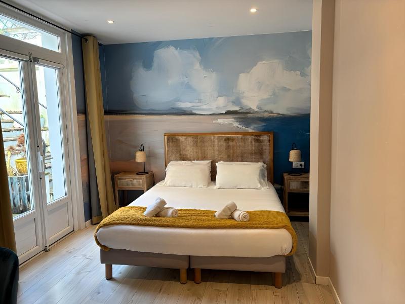 Superior Double Room image 4