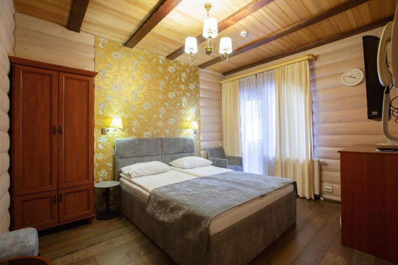 Double Room with Balcony image 1