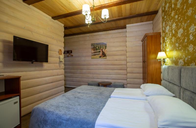 Double Room with Balcony image 3