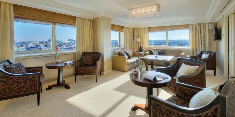 Junior Suite image 4