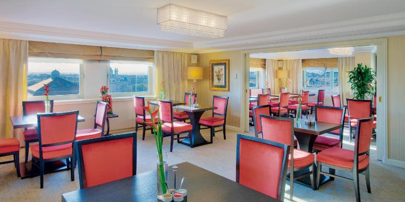 One Bedroom Suite with King Bed and Park View image 3