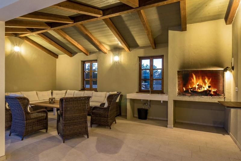 Villa Rajana for 14 persons with kids playground & pool heating in Central Istria - image 22
