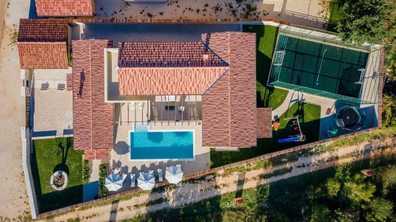 Villa Rajana for 14 persons with kids playground & pool heating in Central Istria - image 30