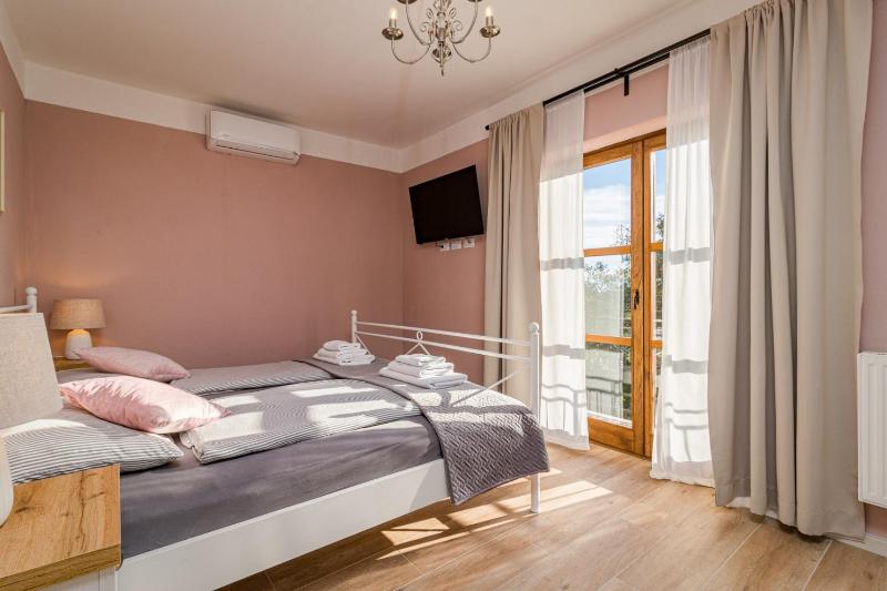 Villa Rajana for 14 persons with kids playground & pool heating in Central Istria - image 43