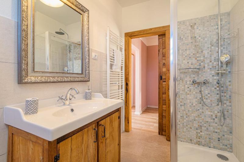 Villa Rajana for 14 persons with kids playground & pool heating in Central Istria - image 11