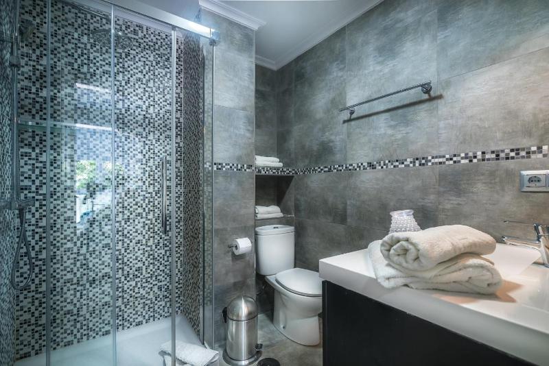 Apartamentos Las Brisas - image 5