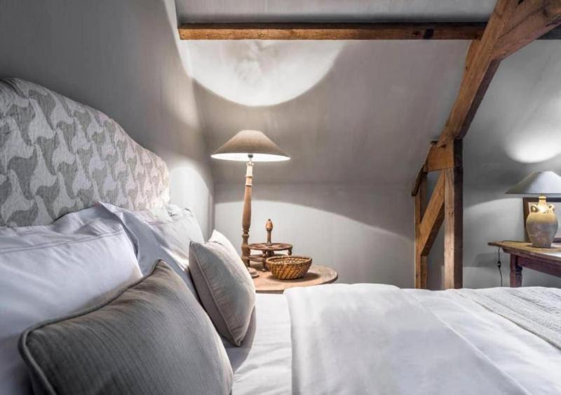 Loft Katelijne Luxurious Escape in the Heart of Historic Bruges - image 1