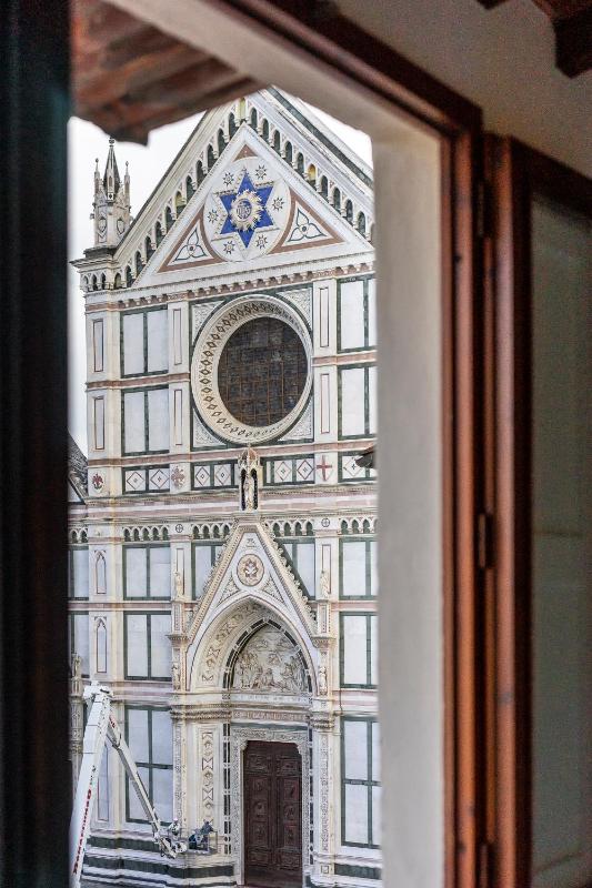 Piazza Santa Croce - image 8