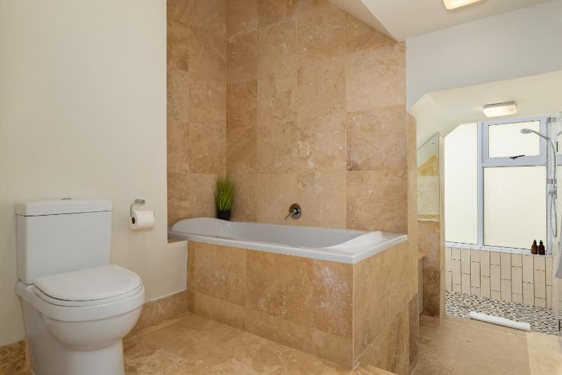 Three-Bedroom House image 2