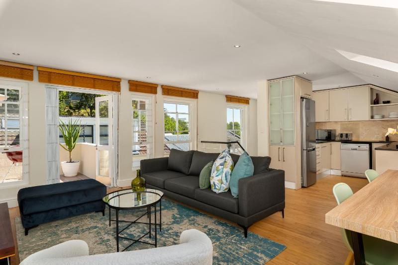 32 Bellevue street - image 1