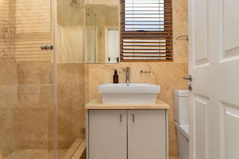 32 Bellevue street - image 4