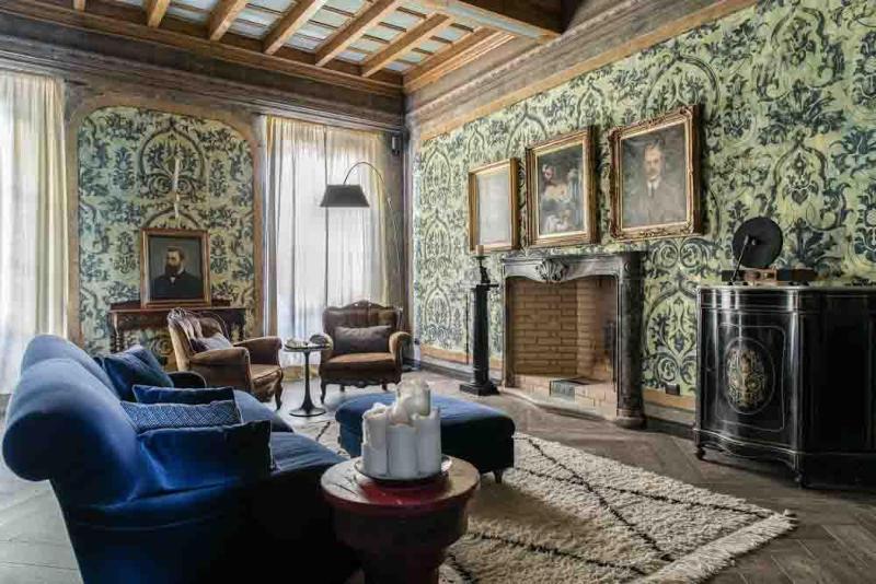 Villa Castelli Images