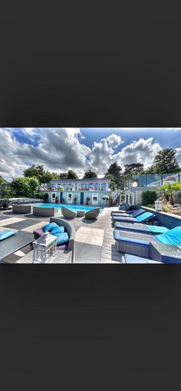 Superior Apartment image 3