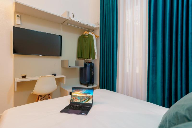 Economy Double Room image 1