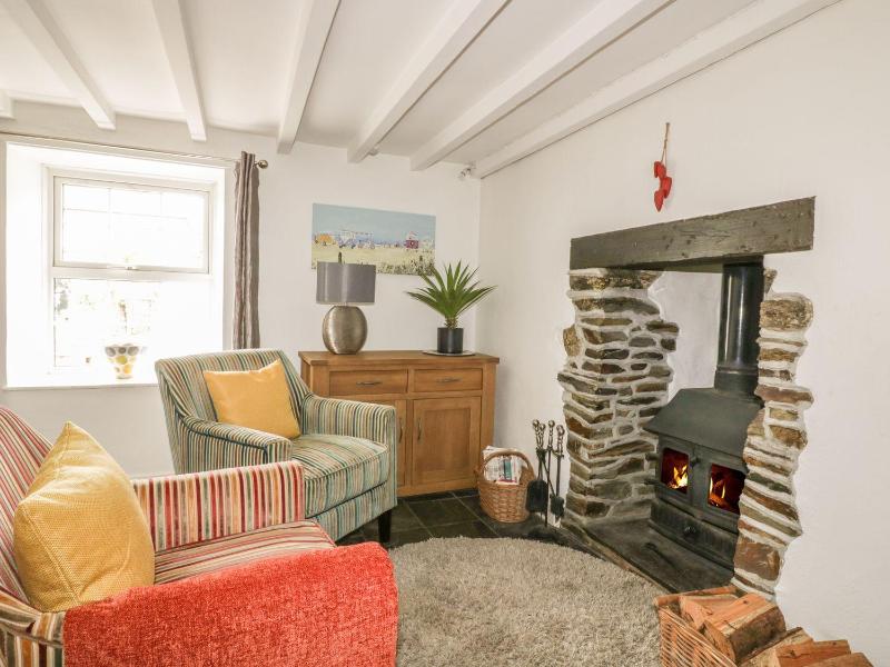 Blacksmiths Cottage - image 15
