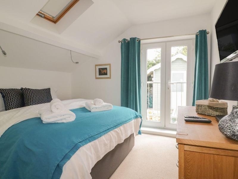 Blacksmiths Cottage - image 7