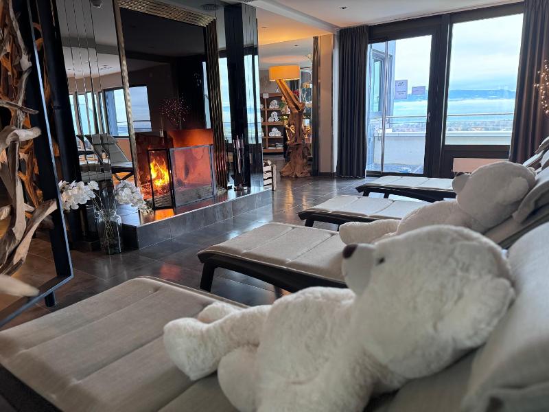 Double or Twin Room with Spa Access image 2