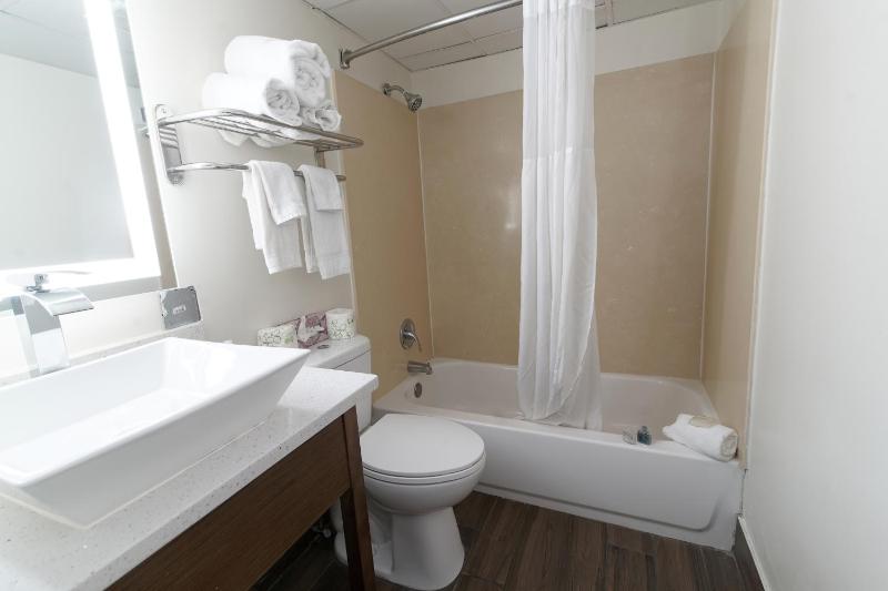 Marjac Suites Virginia Beach Oceanfront - image 5