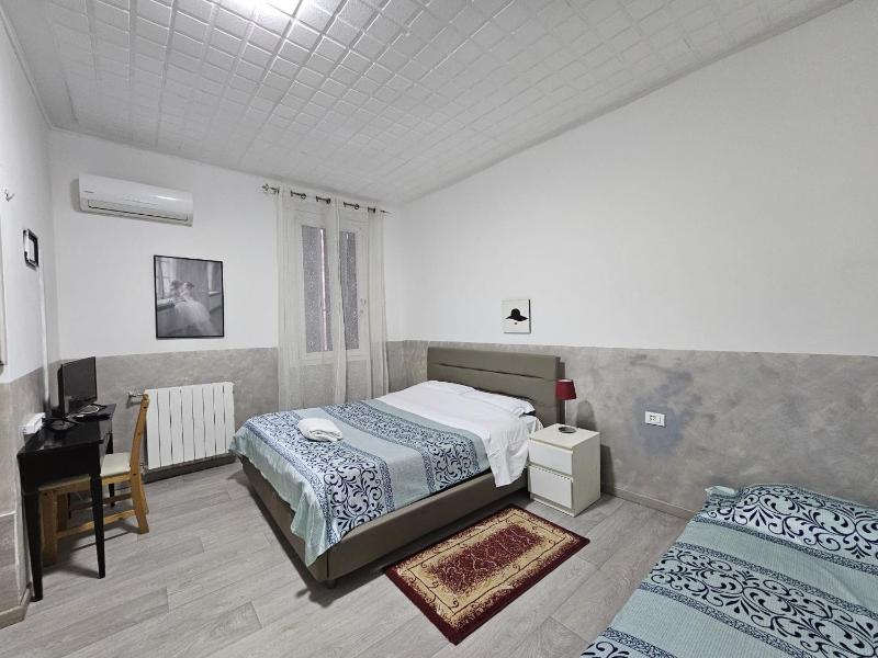 Triple Room with Private Bathroom image 4