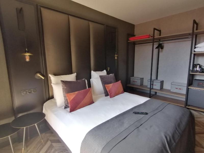 Superior Room image 3