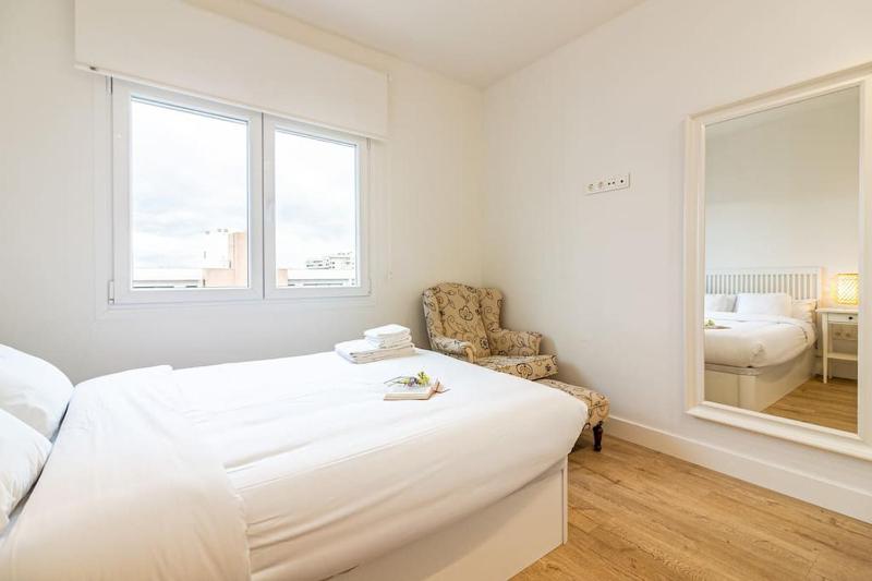 Andalucia 4 bedroom with parking FreshApartments - image 11