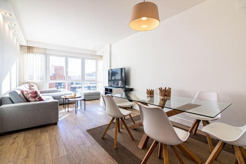 Andalucia 4 bedroom with parking FreshApartments - image 12