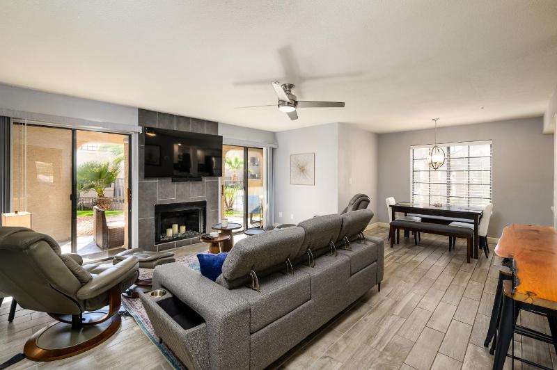 Three-Bedroom Apartment image 1