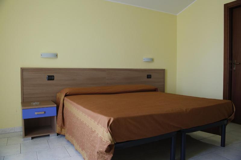 Double Room image 1