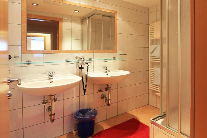 Two-Bedroom Apartment with Terrace image 3
