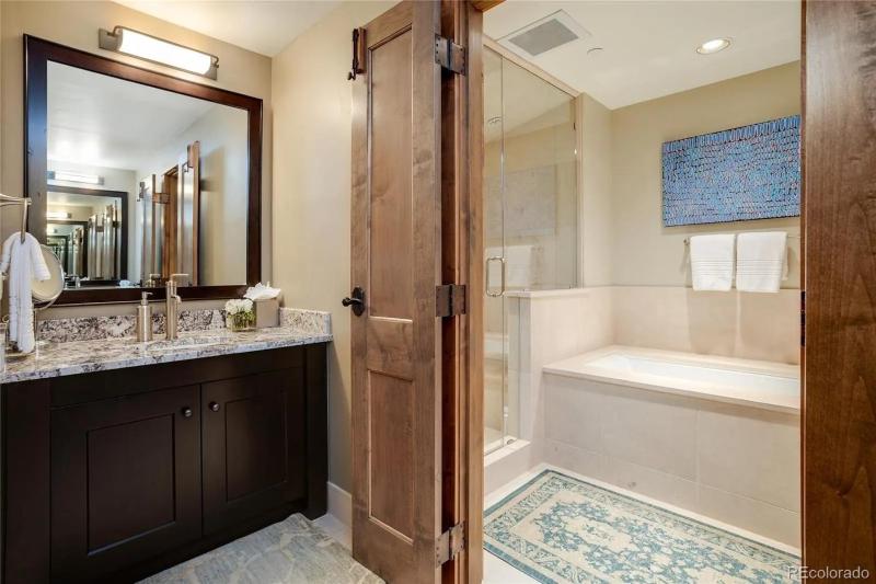 Edgemont 2300 Luxury Condo & Unbeatable Backdoor Ski-In Ski-Out Access! - image 9