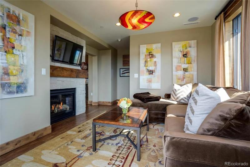 Edgemont 2300 Luxury Condo & Unbeatable Backdoor Ski-In Ski-Out Access! - image 36
