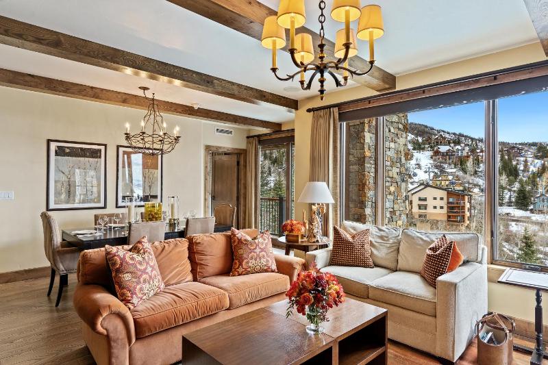 Edgemont 2300 Luxury Condo & Unbeatable Backdoor Ski-In Ski-Out Access! - image 19