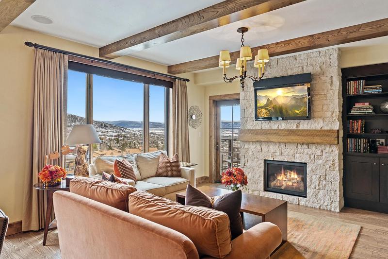 Edgemont 2300 Luxury Condo & Unbeatable Backdoor Ski-In Ski-Out Access! - image 29