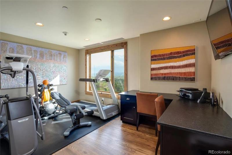 Edgemont 2301 Luxury Condo & Unbeatable Backdoor Ski-In Ski-Out Access! - image 7
