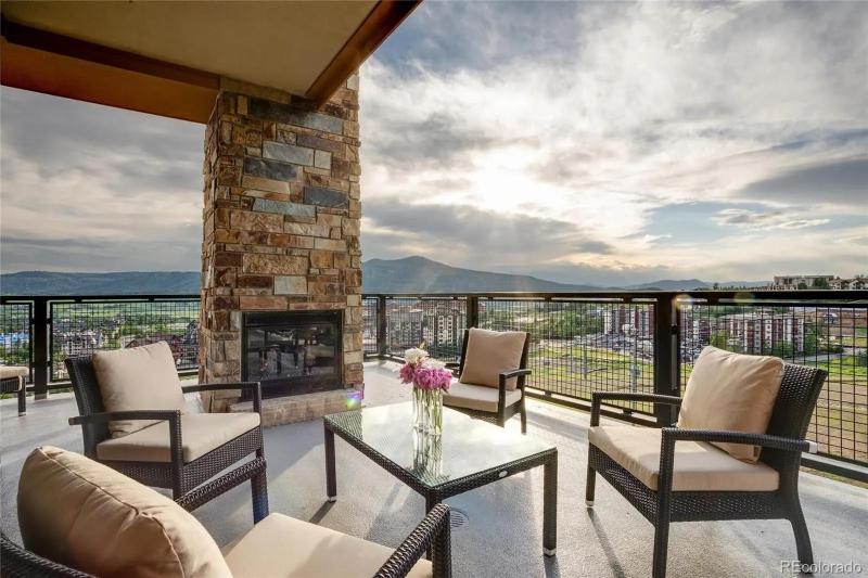 Edgemont 2301 Luxury Condo & Unbeatable Backdoor Ski-In Ski-Out Access! - image 9