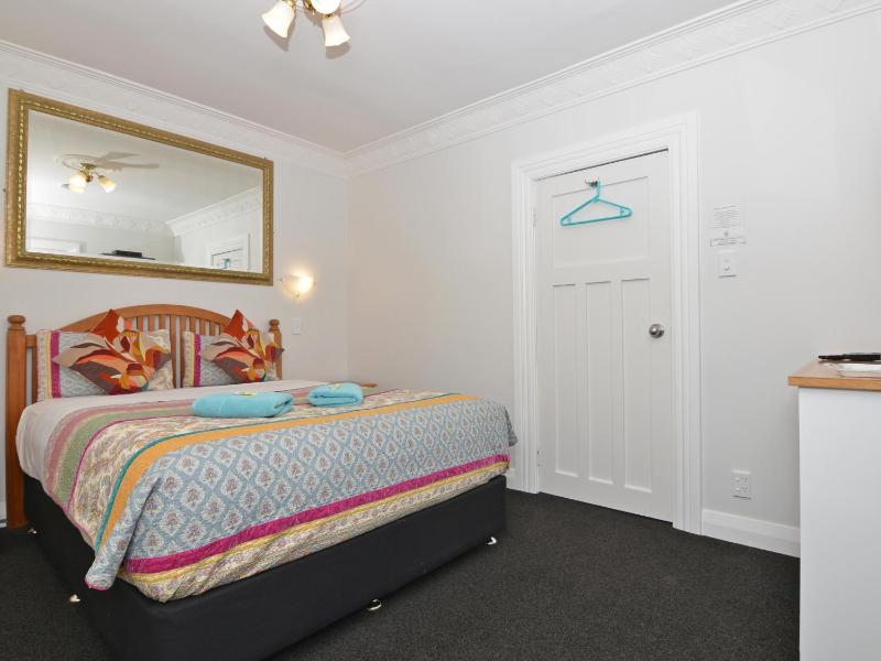 Richmond Guest House - image 9