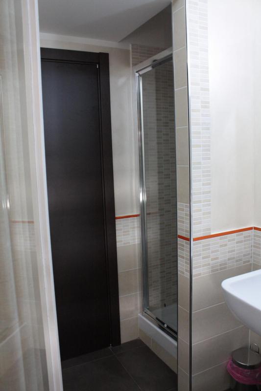 Double Room with Private Bathroom image 1