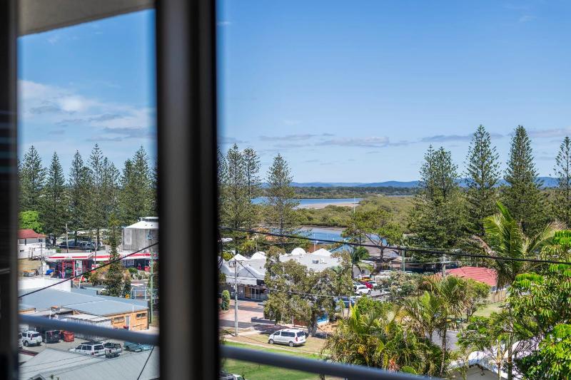 Poppy's Place - oceanstays - image 6