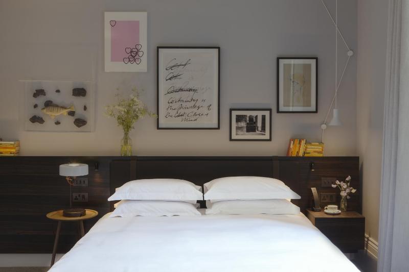 Master Bedroom Suite image 2