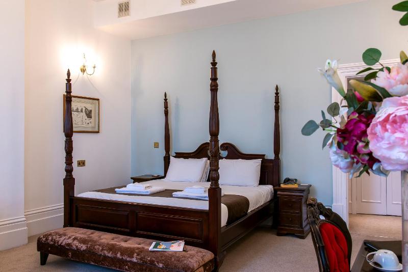 Superior Suite image 1