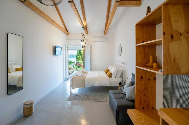 Queen Room with Sea View image 1